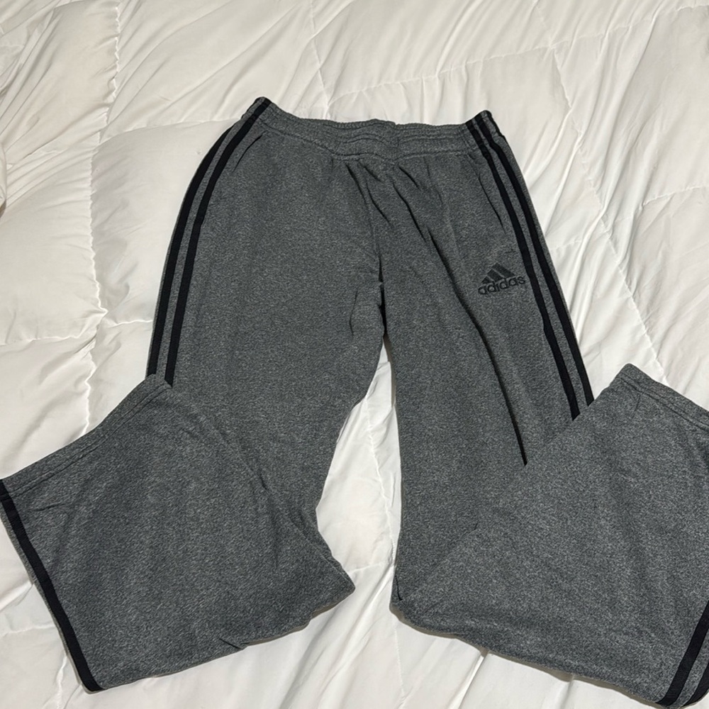 MEN’s Adidas Sweatpants
